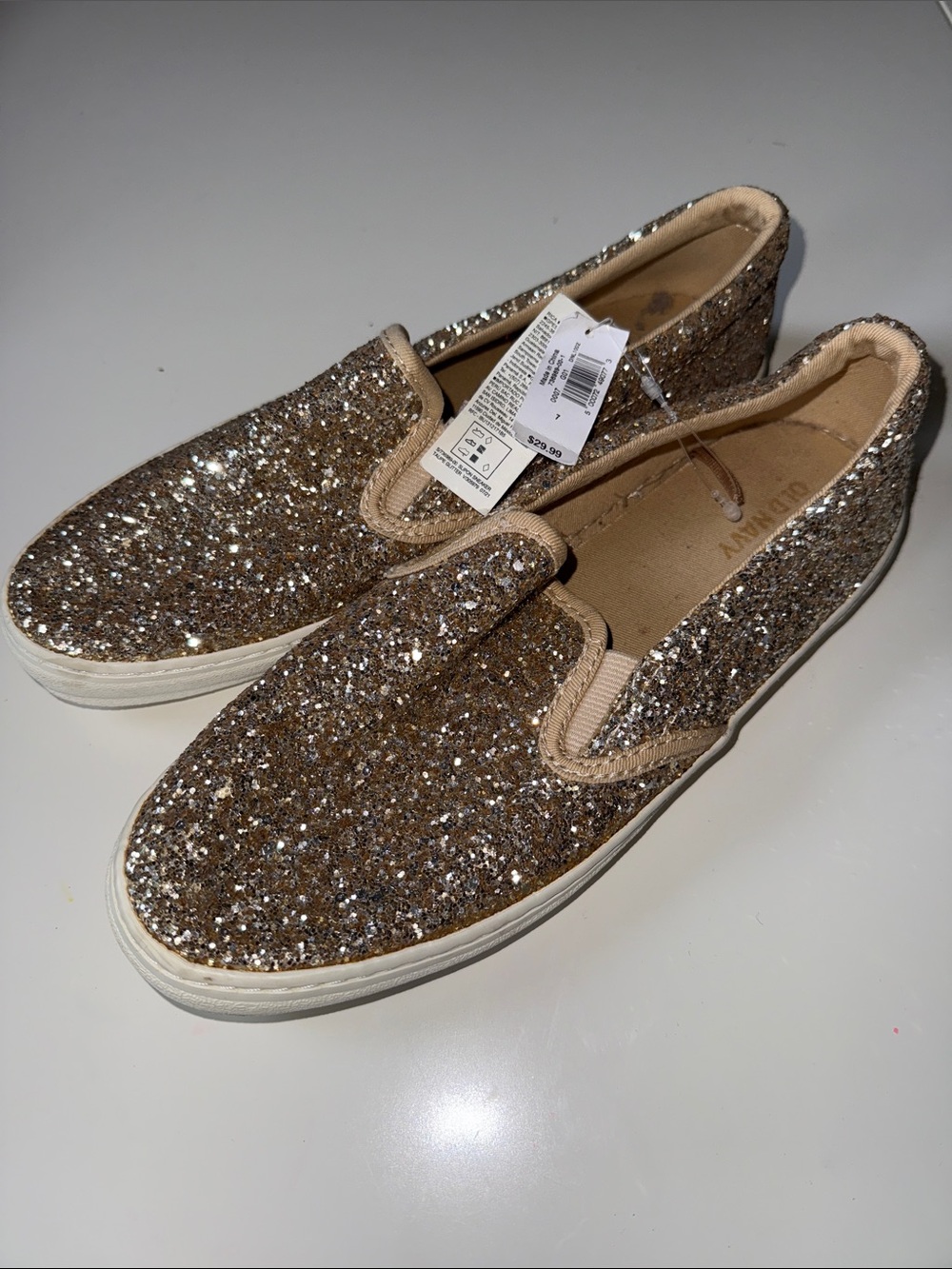 Old Navy Glitter Slip-On Sneakers in Champagne Gold